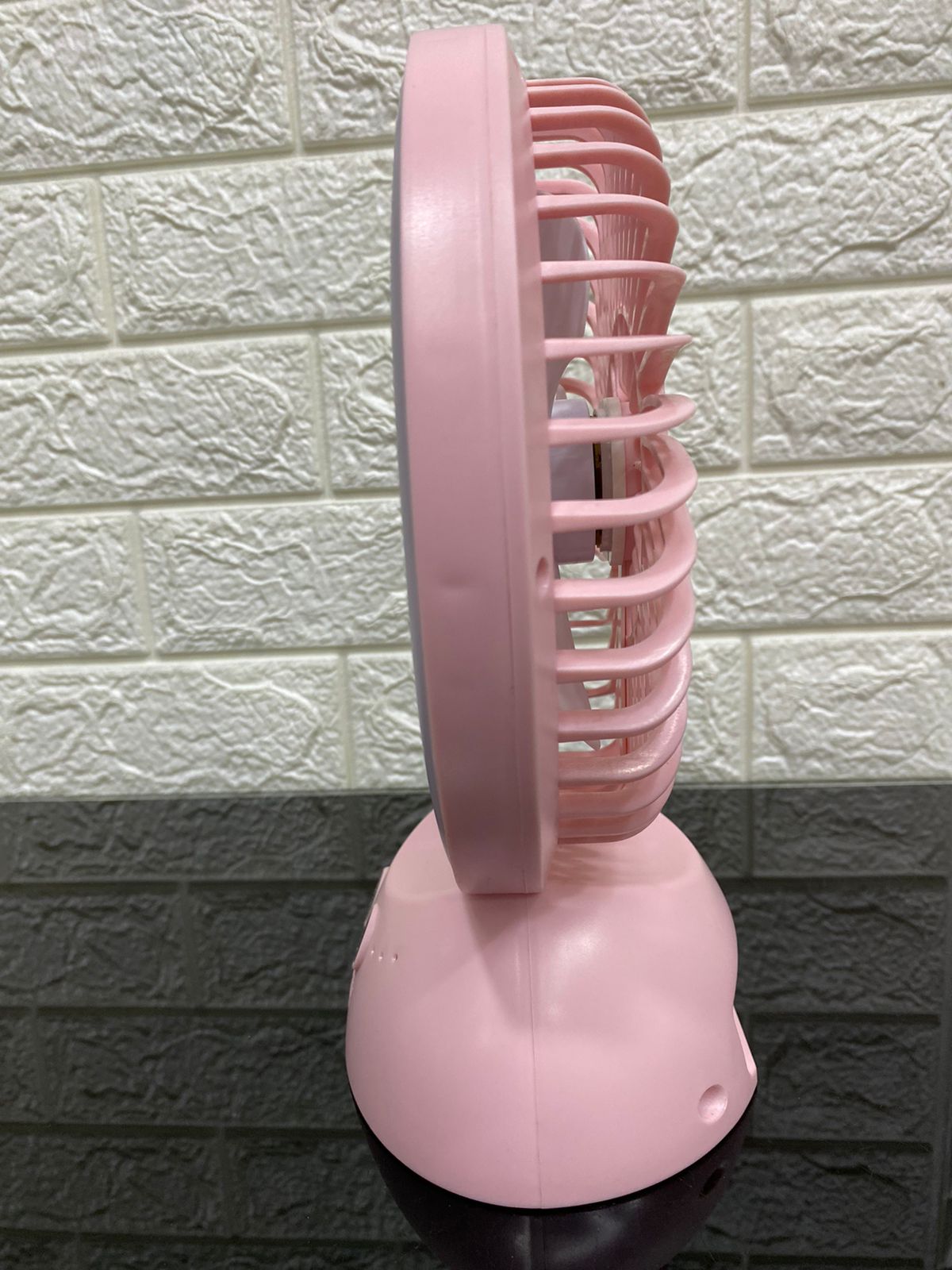 VENTILADOR CON LUZ Y PANEL SOLAR